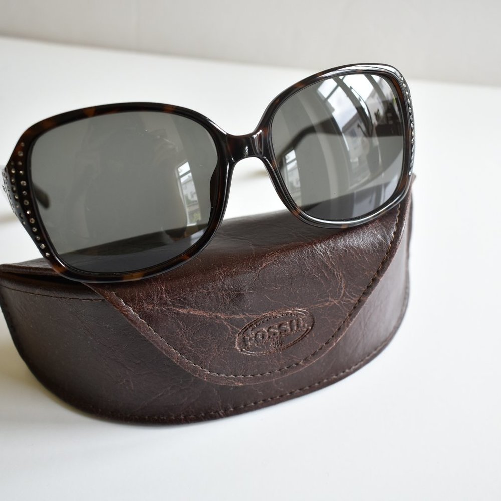 Fossil Sunglasses with Original Leather Case